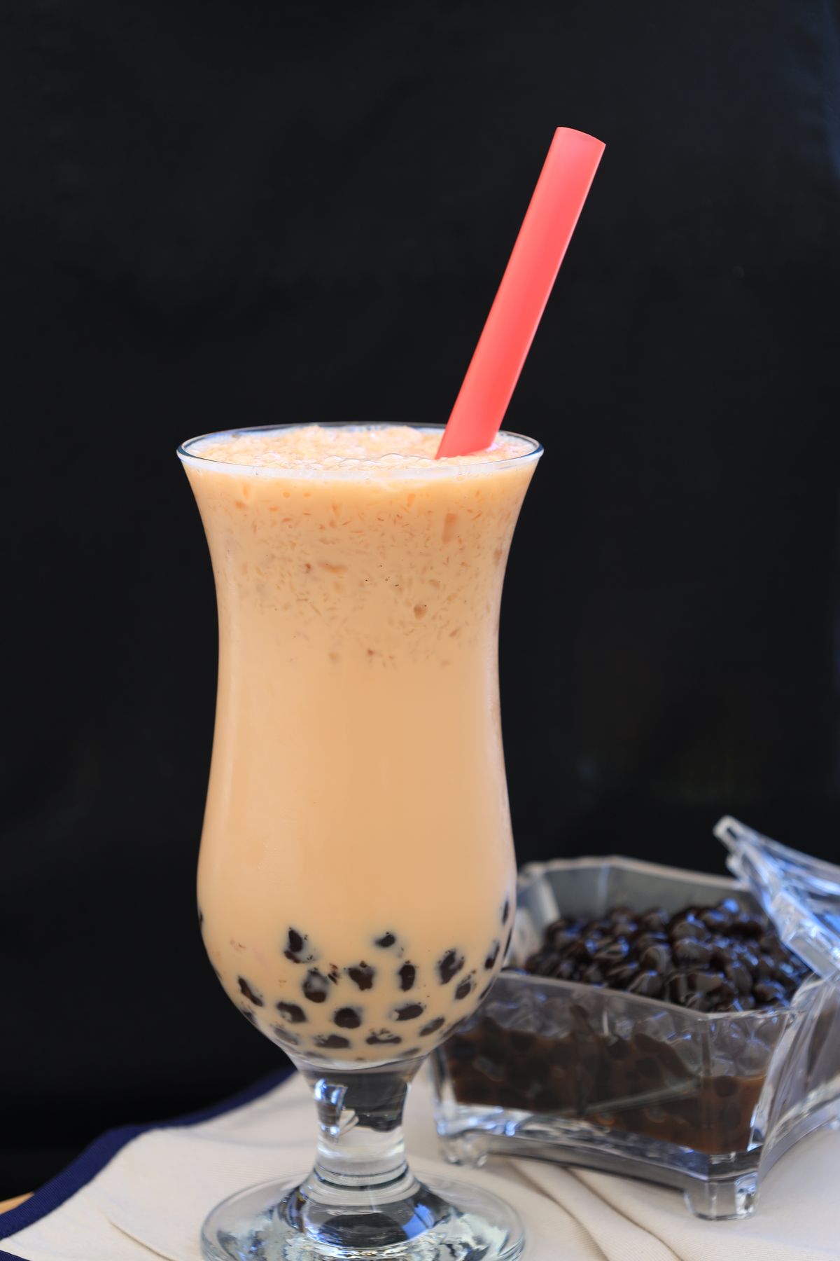 Thai milk tea with pearls